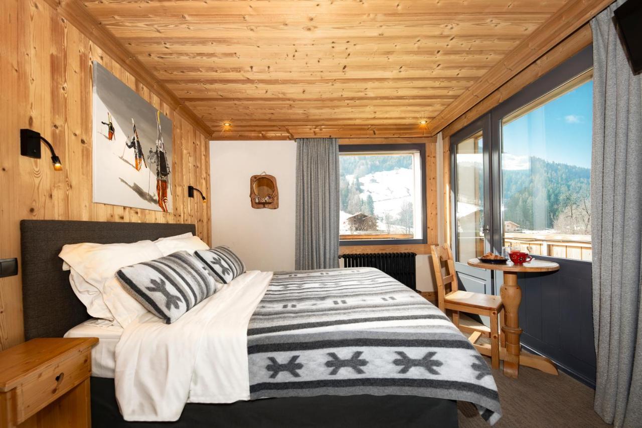 Hotel-Chalet Les Ecureuils Restaurant, Piscine, Garage Льо Гран-Борнан Екстериор снимка