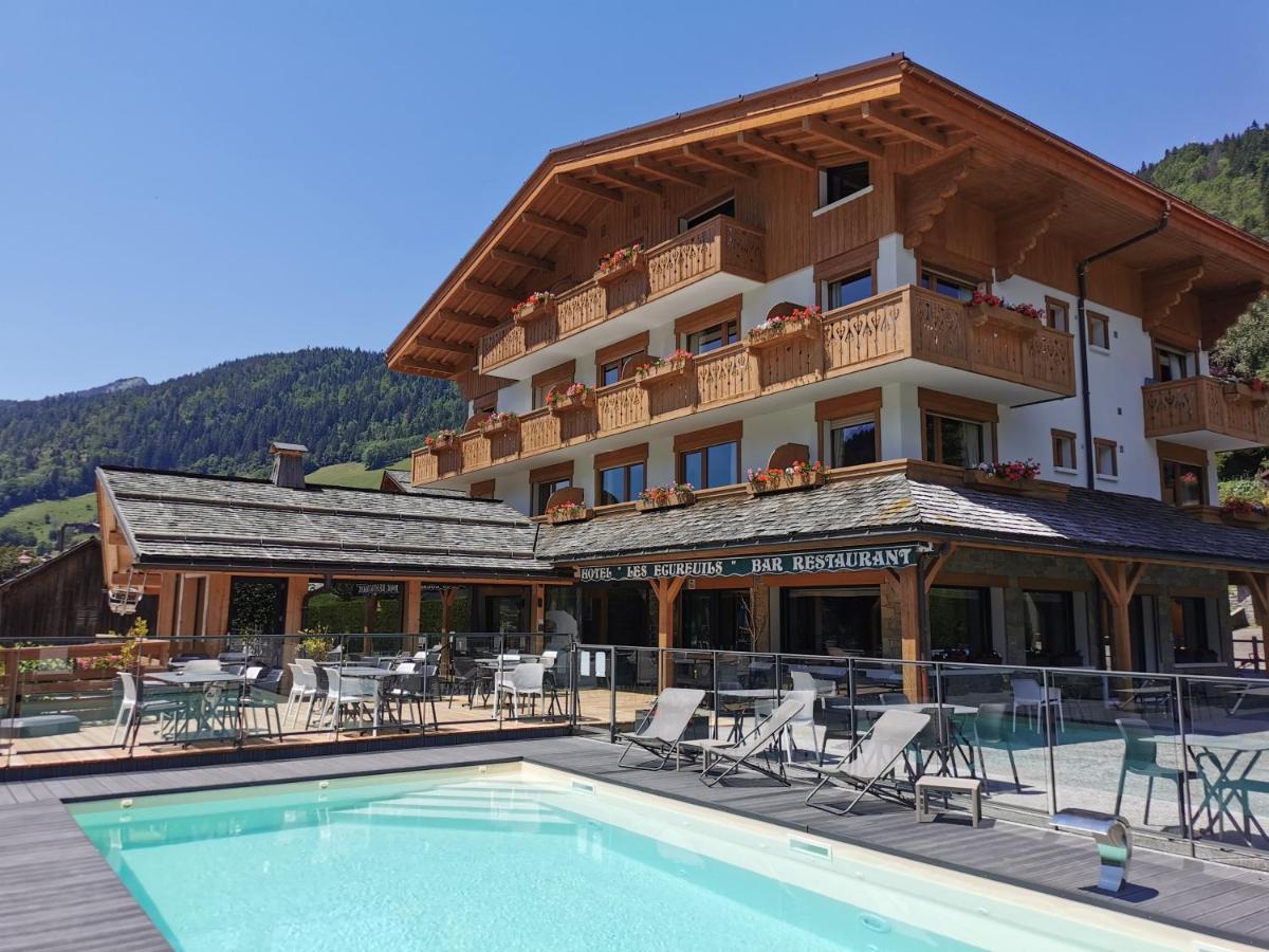 Hotel-Chalet Les Ecureuils Restaurant, Piscine, Garage Льо Гран-Борнан Екстериор снимка