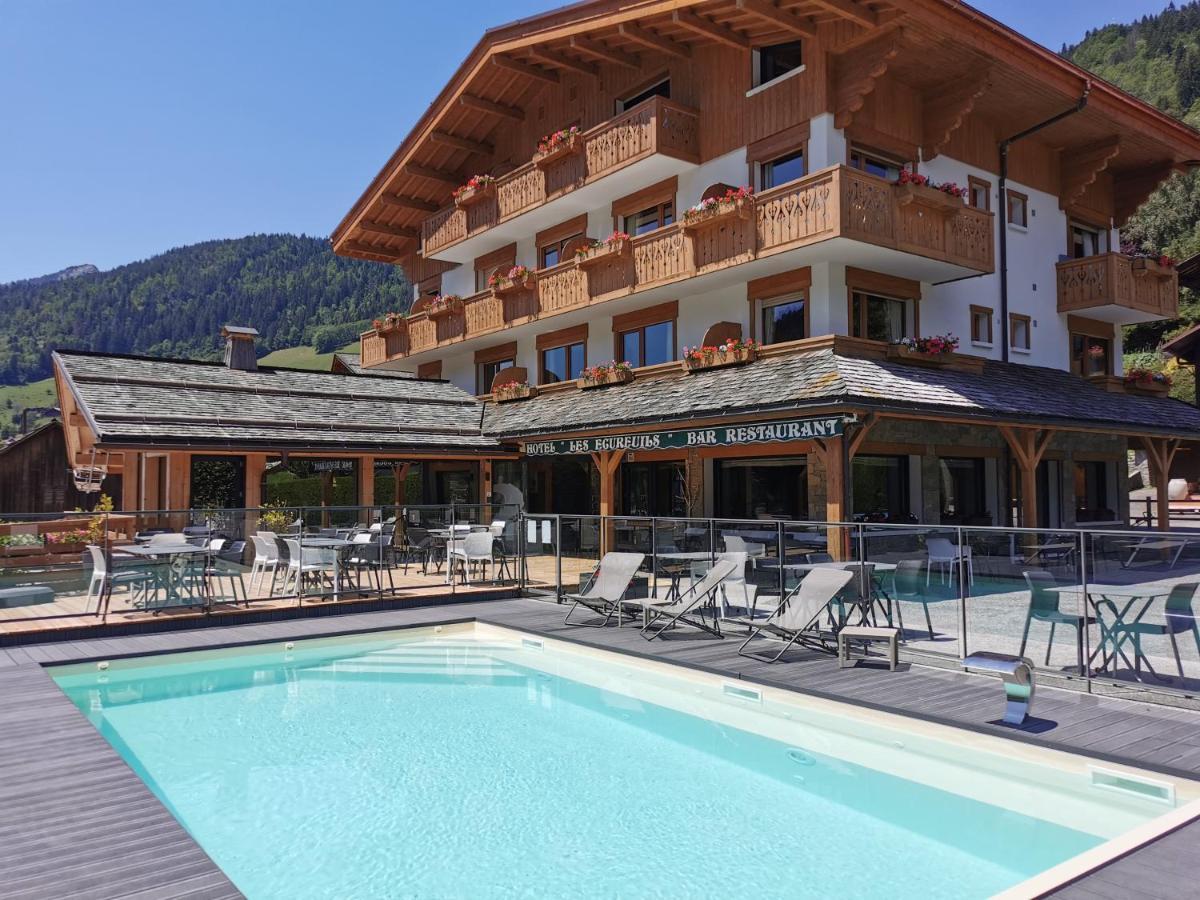Hotel-Chalet Les Ecureuils Restaurant, Piscine, Garage Льо Гран-Борнан Екстериор снимка
