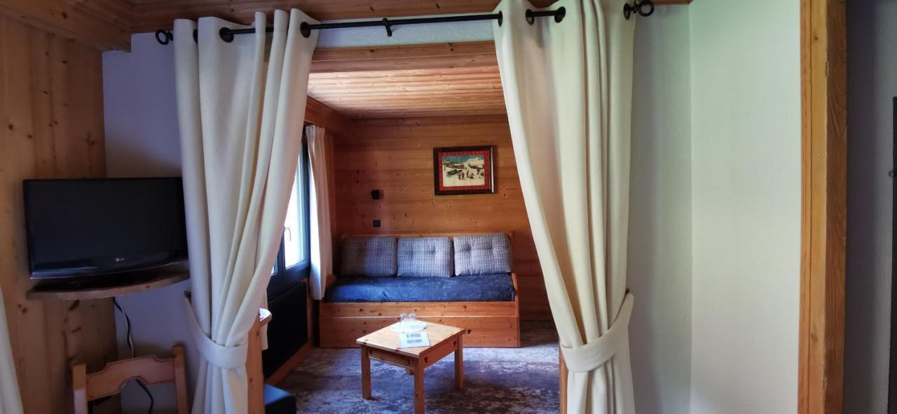 Hotel-Chalet Les Ecureuils Restaurant, Piscine, Garage Льо Гран-Борнан Екстериор снимка