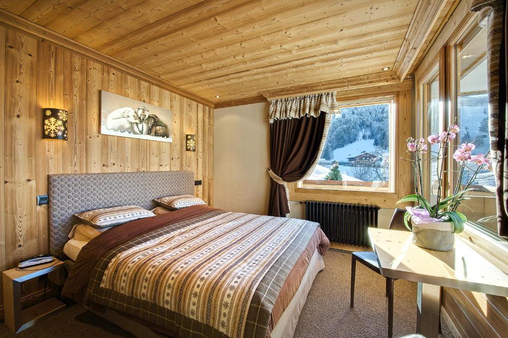 Hotel-Chalet Les Ecureuils Restaurant, Piscine, Garage Льо Гран-Борнан Стая снимка