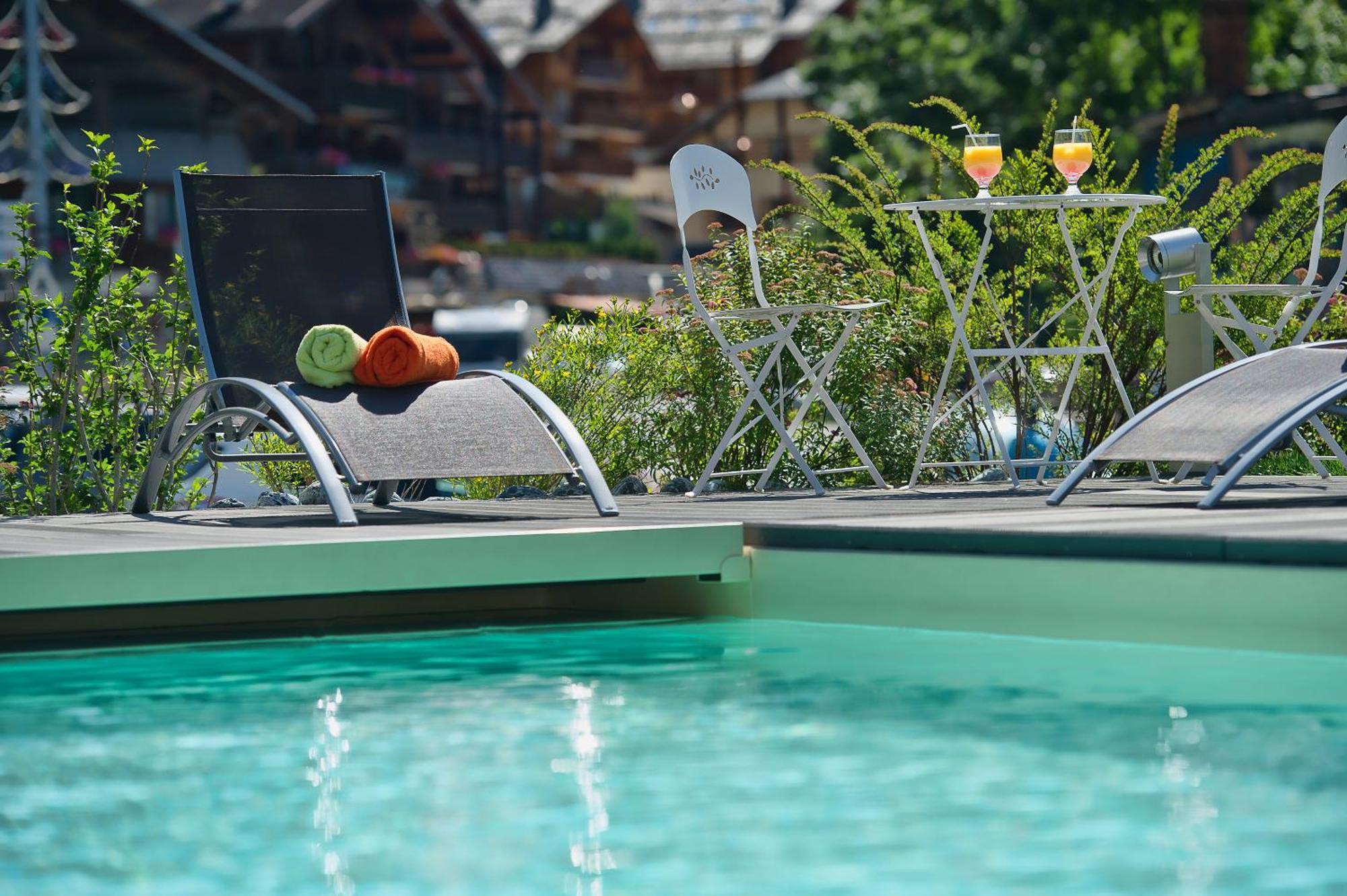 Hotel-Chalet Les Ecureuils Restaurant, Piscine, Garage Льо Гран-Борнан Екстериор снимка