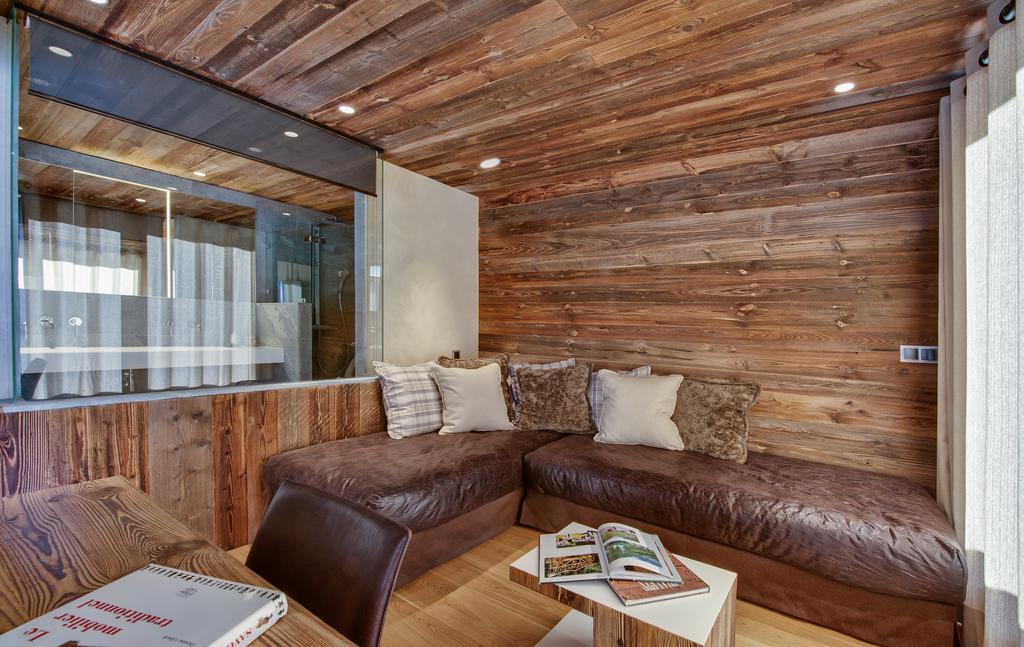 Hotel-Chalet Les Ecureuils Restaurant, Piscine, Garage Льо Гран-Борнан Екстериор снимка