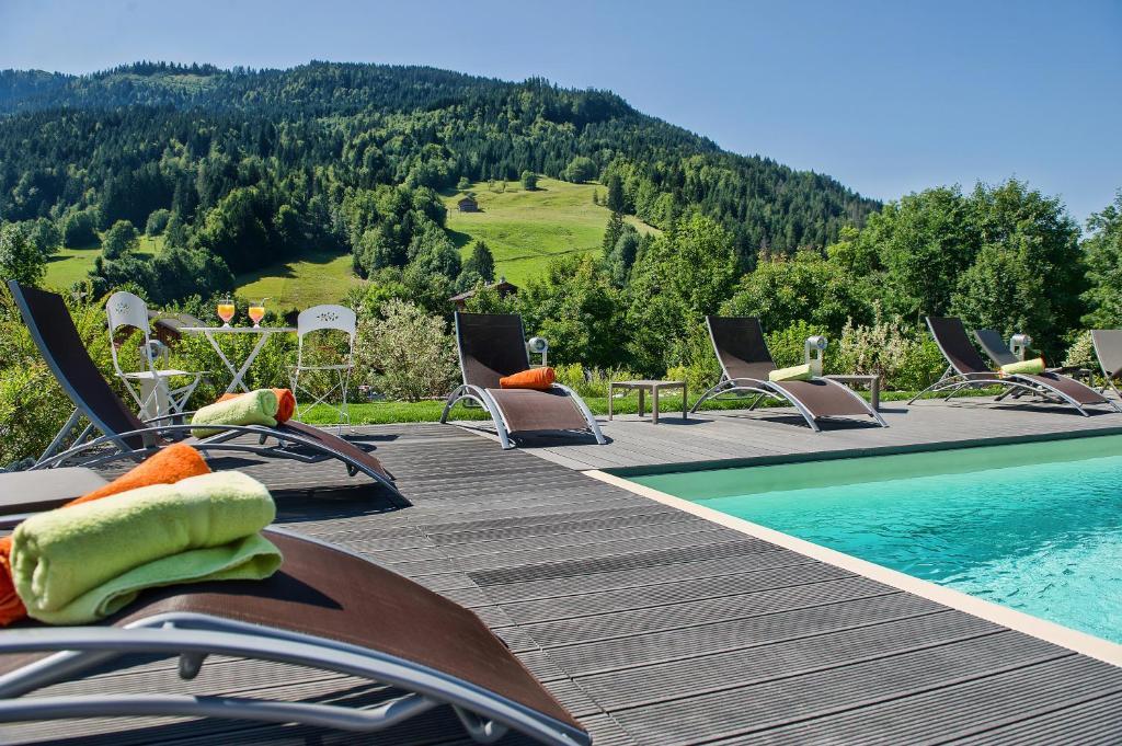 Hotel-Chalet Les Ecureuils Restaurant, Piscine, Garage Льо Гран-Борнан Екстериор снимка