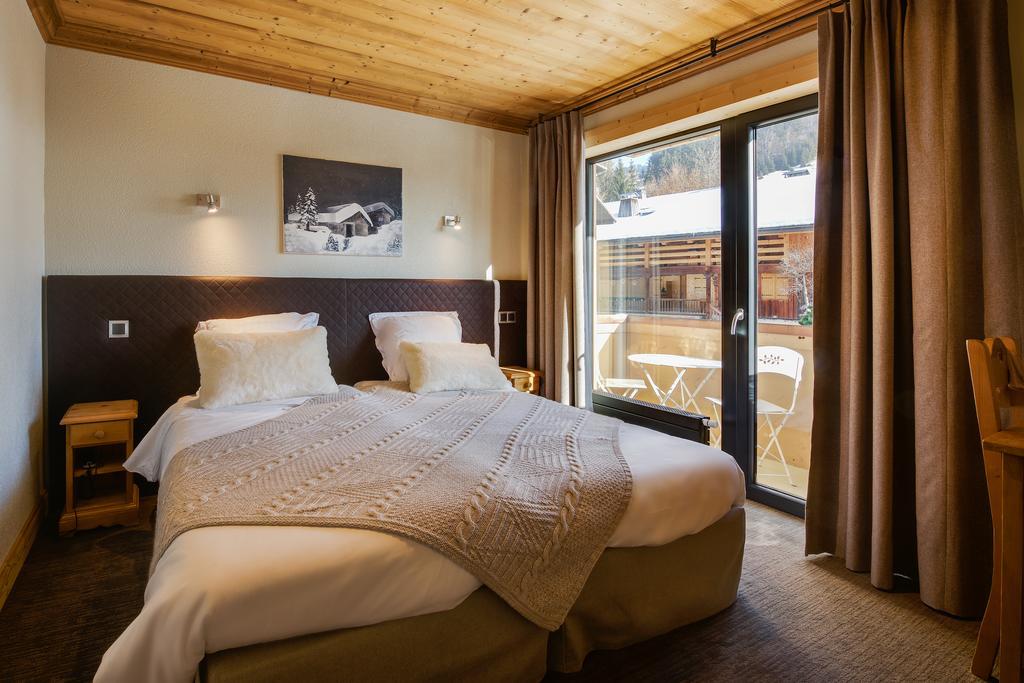 Hotel-Chalet Les Ecureuils Restaurant, Piscine, Garage Льо Гран-Борнан Екстериор снимка